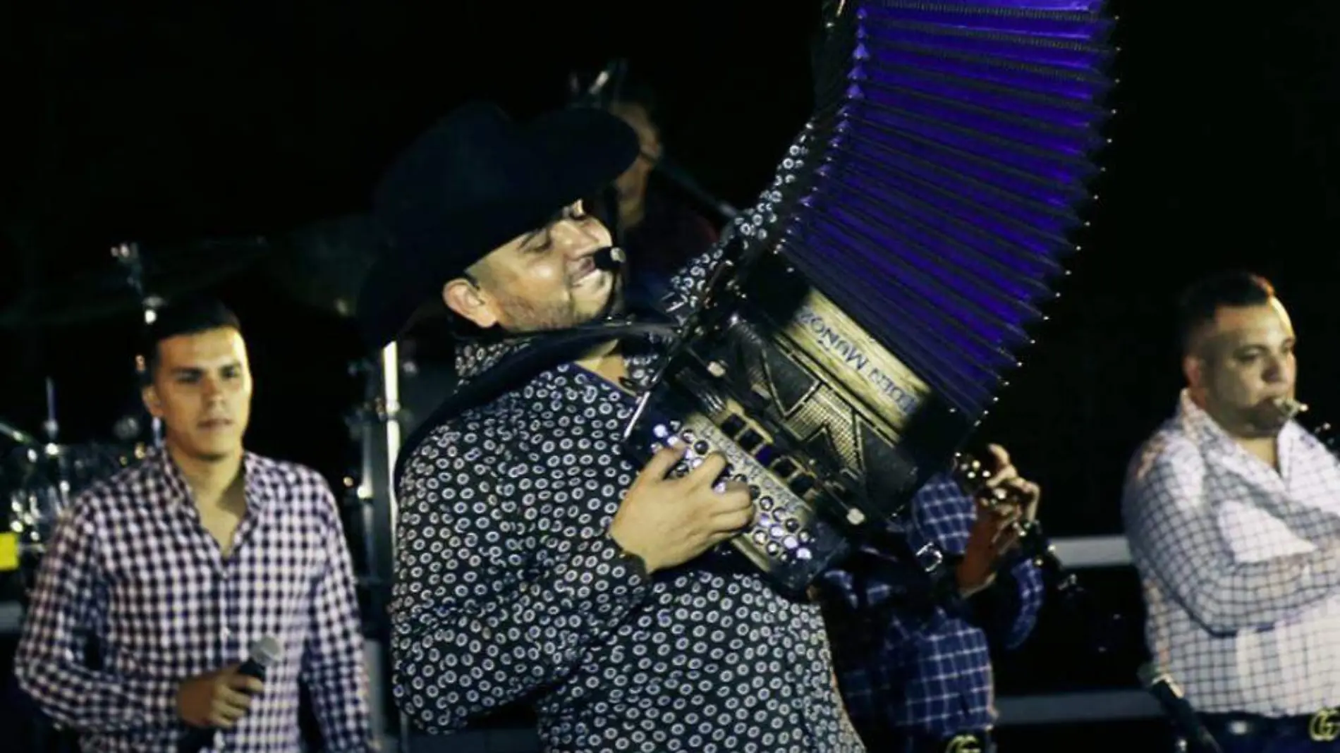 Calibre 50 FACEBOOK